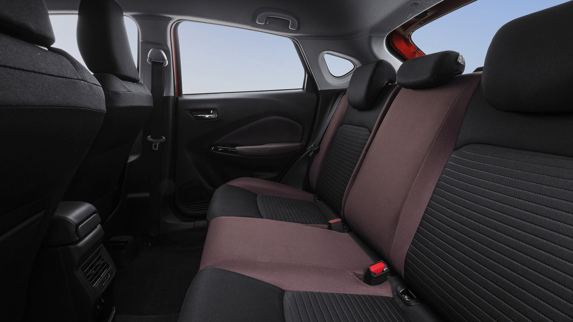 Toyota Starlet Cross - News Car - Rwanda